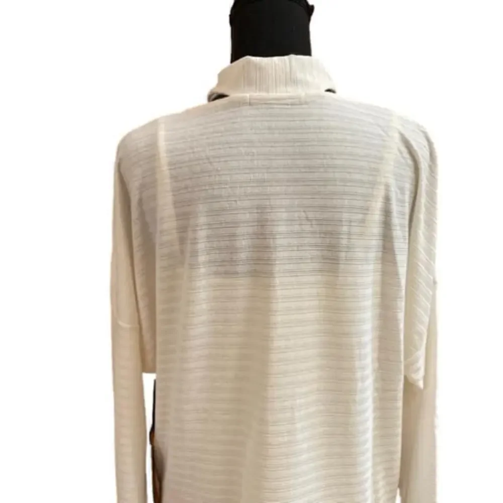 NWT Doe & Rae Off White Crisscross V Neck Top Size Large